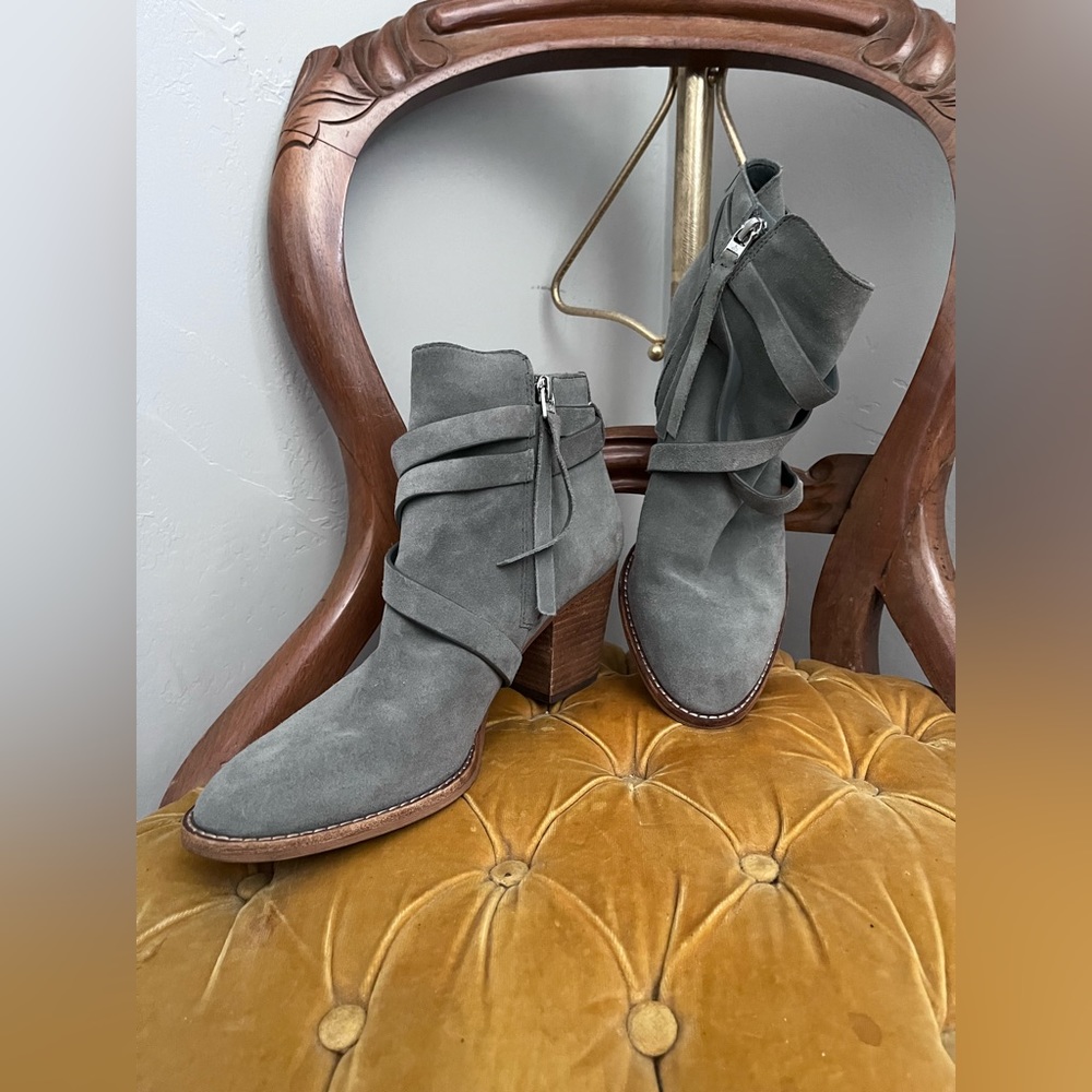 Sam Edelman Ankle Boots ~ Size 10